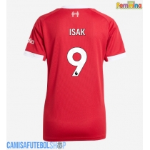 Camisa de time de futebol Liverpool Alexander Isak #9 Replicas 1º Equipamento Feminina 2025-26 Manga Curta